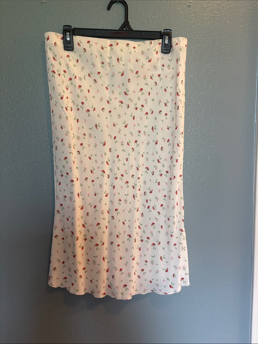 H&M Cream Midi Skirt with Floral Print - Picture 5 of 10